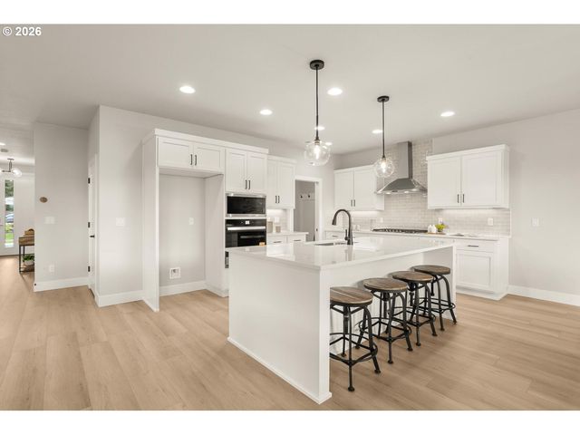7430 Sw ALDER St, Wilsonville, OR 97070