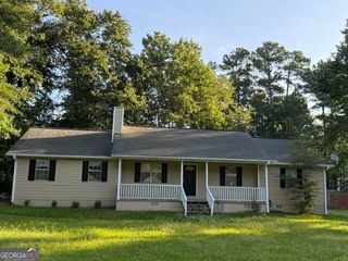 206 Lisa Court, Hampton, GA 30228