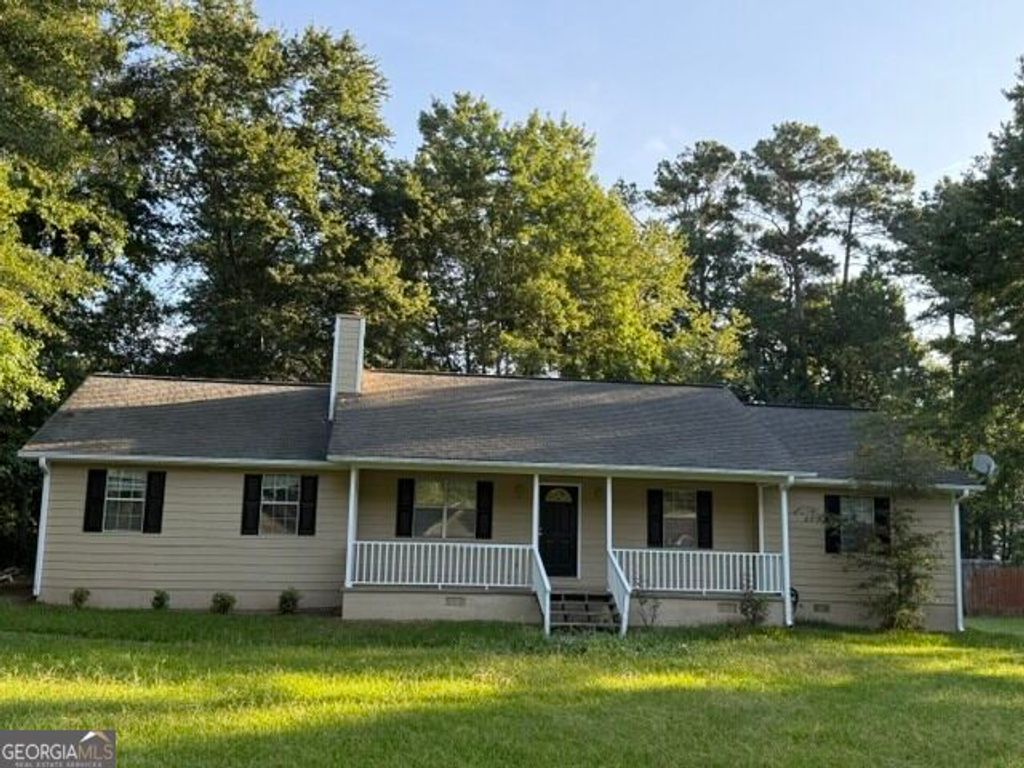 206 Lisa Court, Hampton, GA 30228