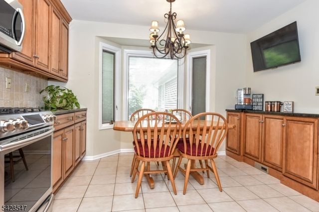 227 Westervelt Ln, Mahwah Twp., NJ 07430