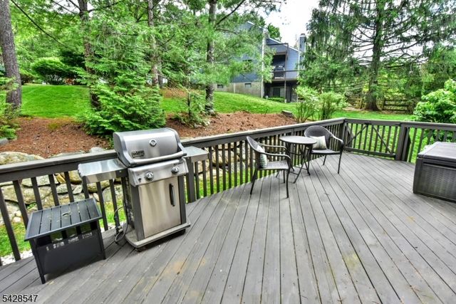 227 Westervelt Ln, Mahwah Twp., NJ 07430