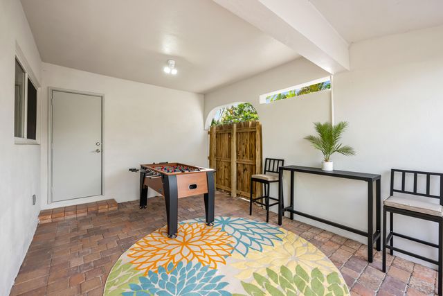1764 NE 16TH Street, Fort Lauderdale, FL 33304