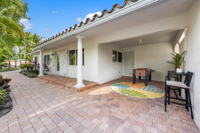 1764 NE 16TH Street, Fort Lauderdale, FL 33304
