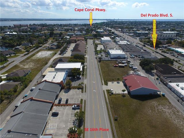 4427 SE 16th PL # 4, Cape Coral, FL 33904