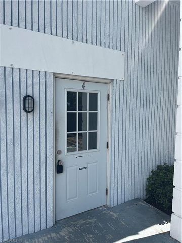 4427 SE 16th PL # 4, Cape Coral, FL 33904