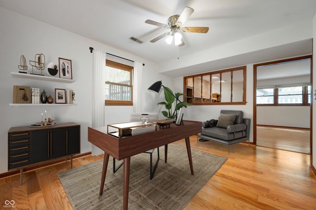 910 Claridge Court, Indianapolis, IN 46260