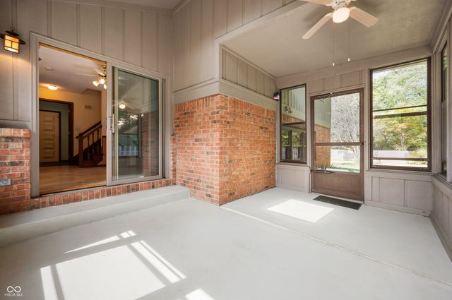 910 Claridge Court, Indianapolis, IN 46260