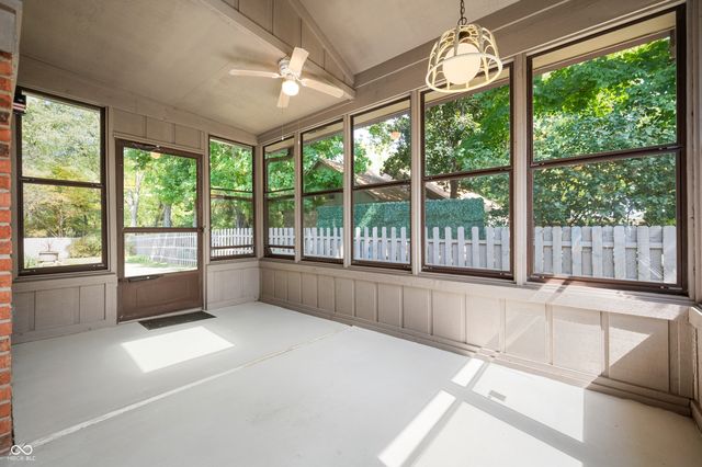 910 Claridge Court, Indianapolis, IN 46260