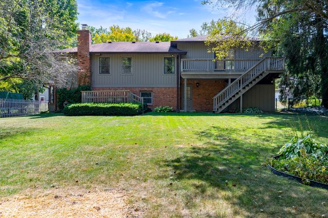 910 Claridge Court, Indianapolis, IN 46260