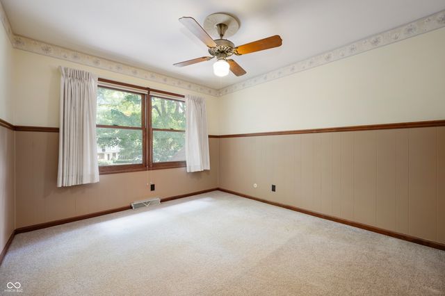 910 Claridge Court, Indianapolis, IN 46260