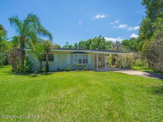 7907 Lockwood Drive, Fort Pierce, FL 34951