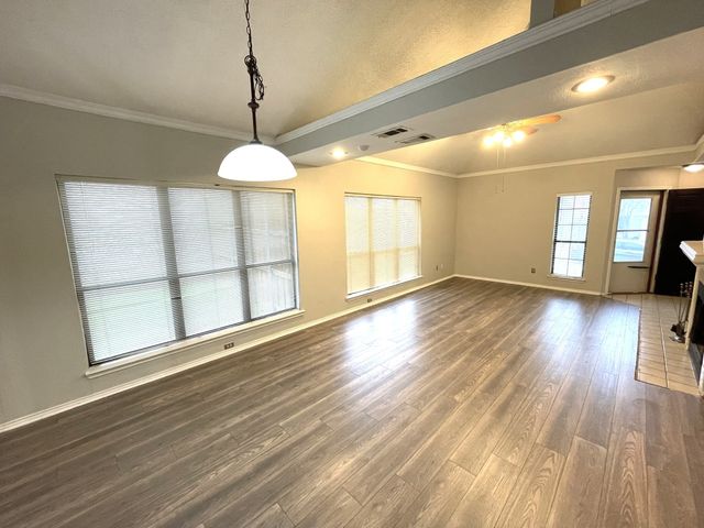 2919 Sunset Point Lane, Carrollton, TX 75007