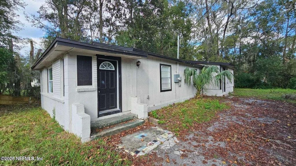 7805 SISKIN Avenue, Jacksonville, FL 32219