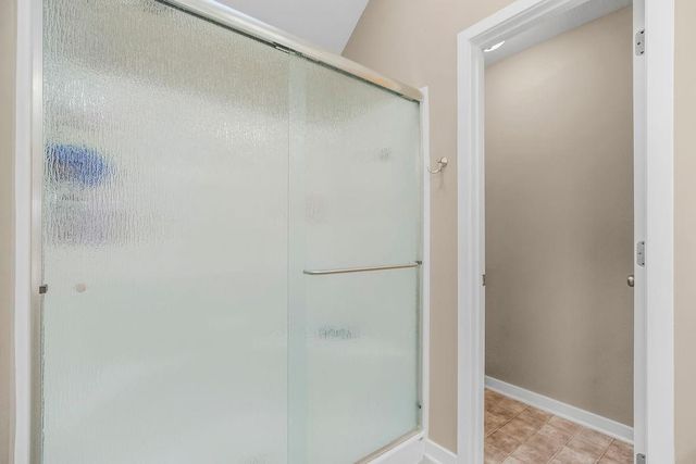 10115 N McKinley Avenue, Kansas City, MO 64157