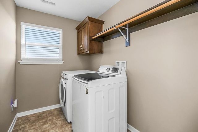 10115 N McKinley Avenue, Kansas City, MO 64157