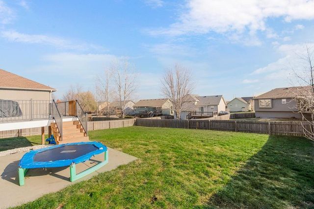 10115 N McKinley Avenue, Kansas City, MO 64157