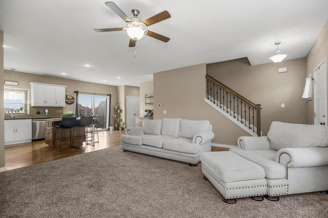 10115 N McKinley Avenue, Kansas City, MO 64157