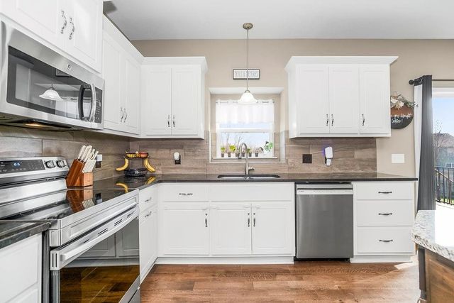 10115 N McKinley Avenue, Kansas City, MO 64157