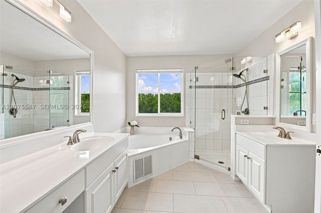 861 Crestview Cir, Weston, FL 33327
