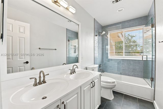 861 Crestview Cir, Weston, FL 33327