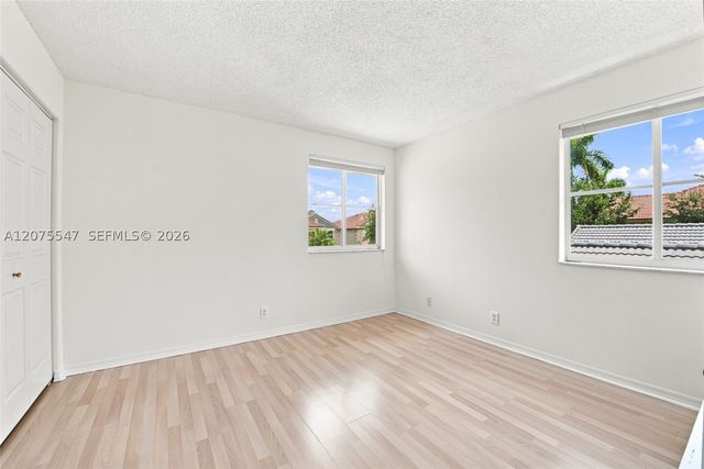 861 Crestview Cir, Weston, FL 33327