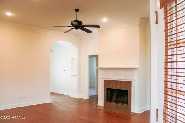 106 Country Mile Drive, Youngsville, LA 70592