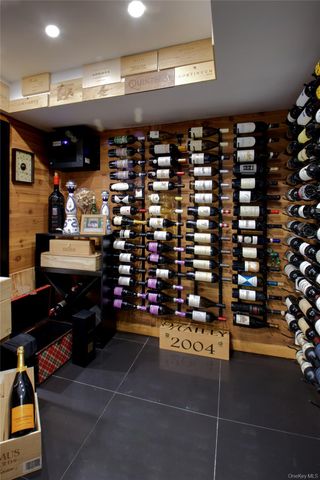 380 Stewart Avenue, Garden City, NY 11530