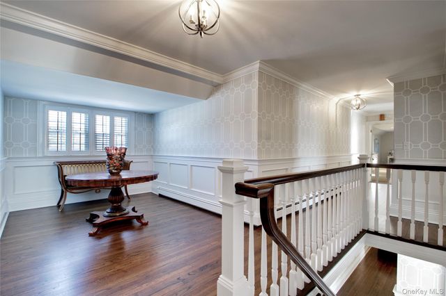 380 Stewart Avenue, Garden City, NY 11530