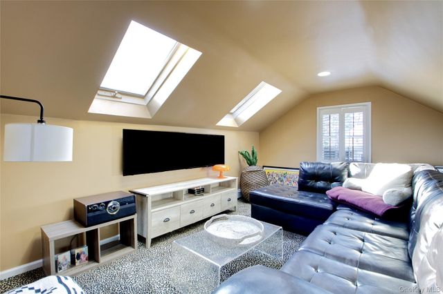 380 Stewart Avenue, Garden City, NY 11530