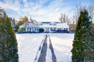 380 Stewart Avenue, Garden City, NY 11530