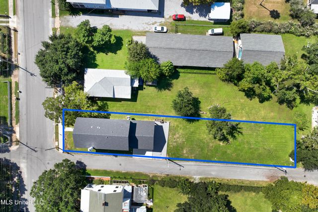 457 E Second Street, Pass Christian, MS 39571