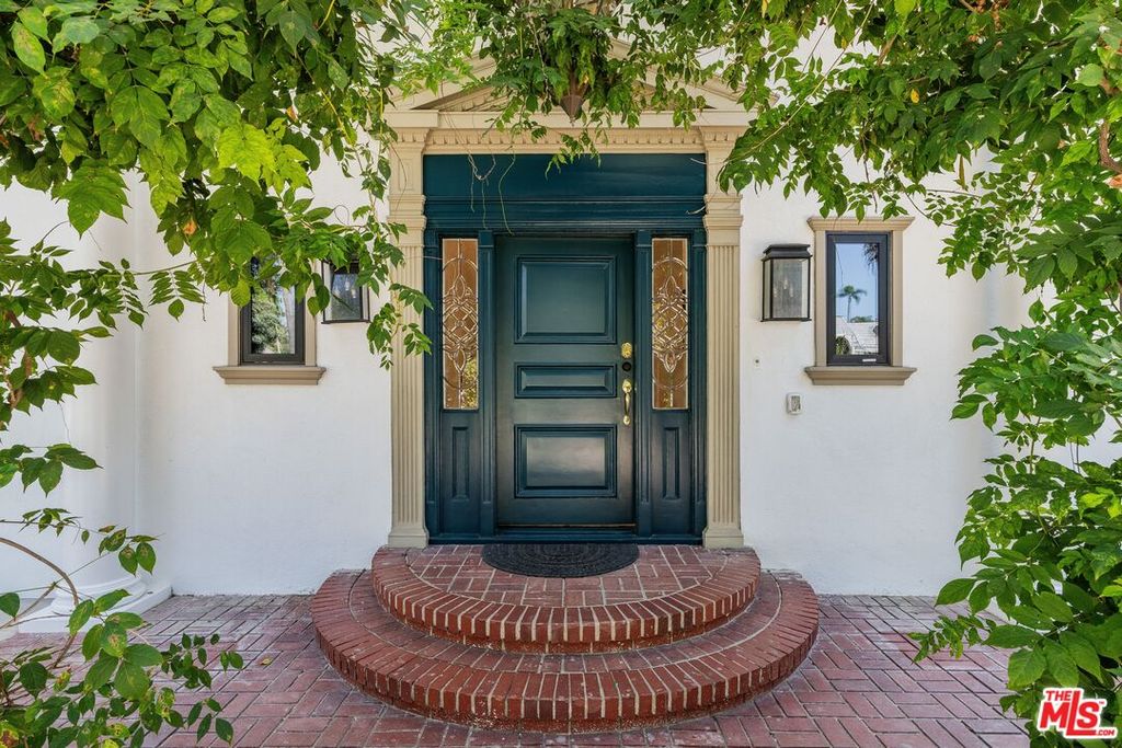 Image 1 of property listing at 701 Trenton Dr, Beverly Hills, CA 90210