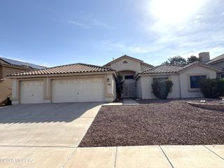 753 S Smokey Mountains Road, Tucson, AZ 85748