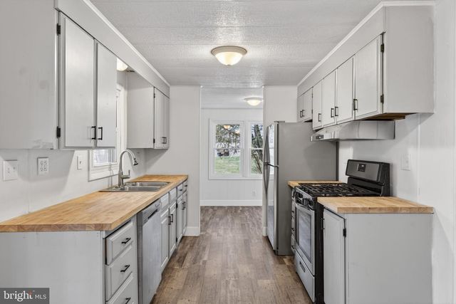 4918 PLEASANT VALLEY RD, York, PA 17406