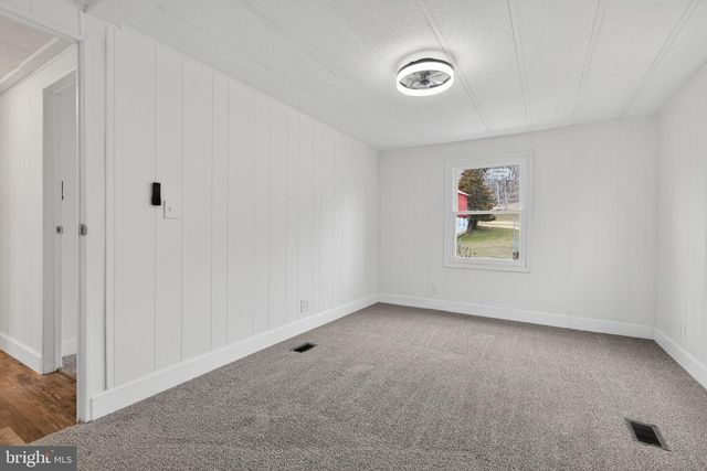 4918 PLEASANT VALLEY RD, York, PA 17406