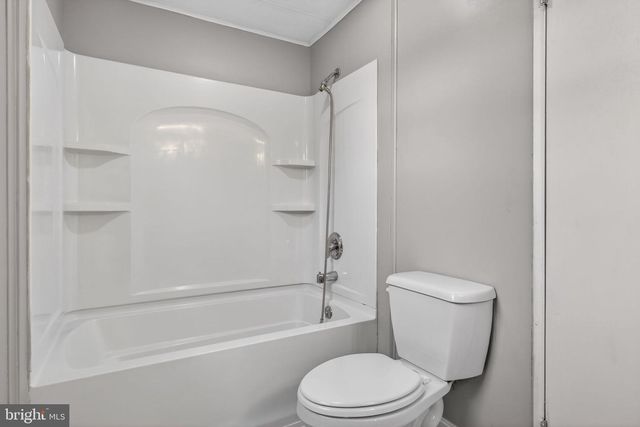 4918 PLEASANT VALLEY RD, York, PA 17406