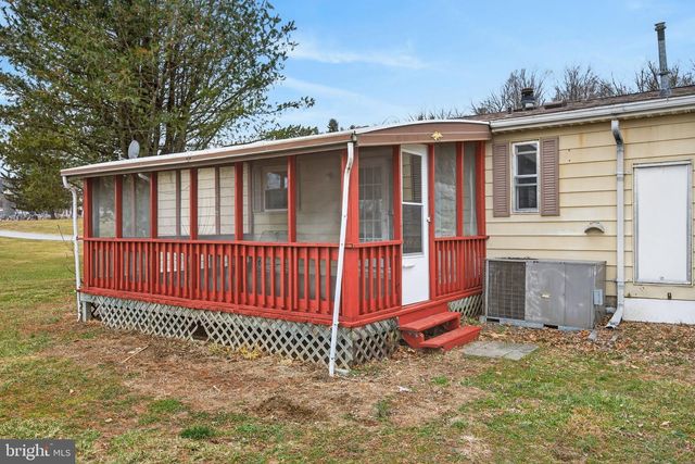 4918 PLEASANT VALLEY RD, York, PA 17406