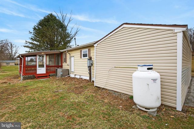 4918 PLEASANT VALLEY RD, York, PA 17406