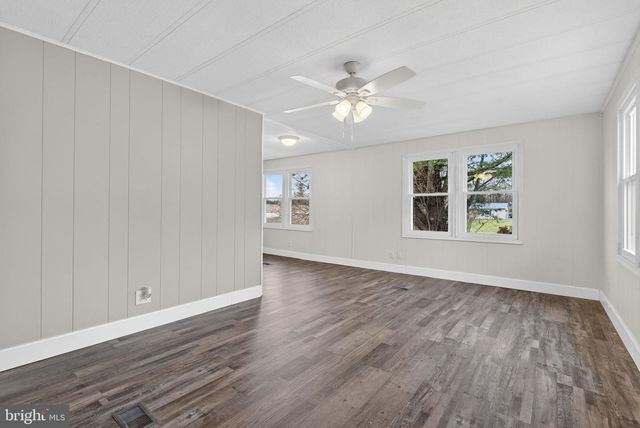 4918 PLEASANT VALLEY RD, York, PA 17406