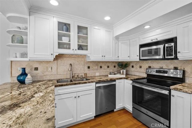 525 Vista Flora, Newport Beach, CA 92660