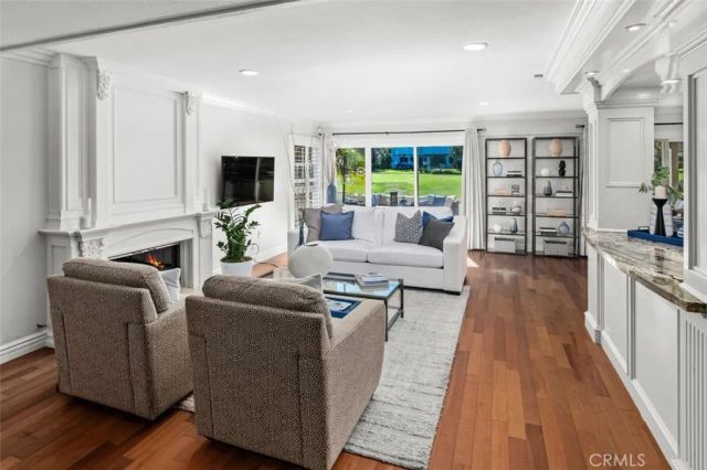 525 Vista Flora, Newport Beach, CA 92660