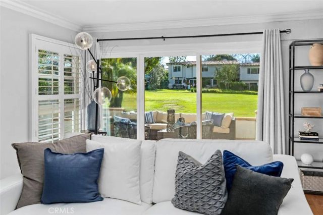 525 Vista Flora, Newport Beach, CA 92660