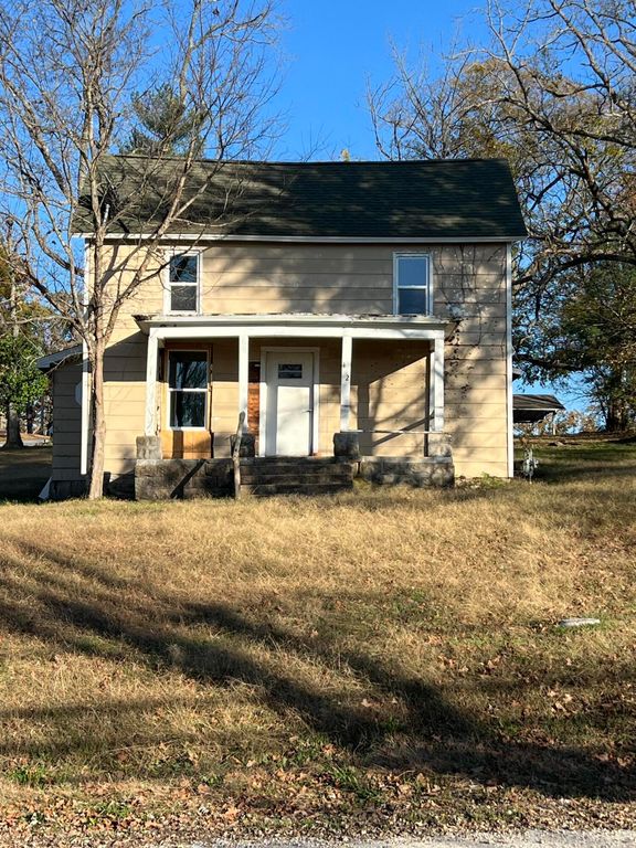 402 South Mansfield Road, Ava, MO 65608