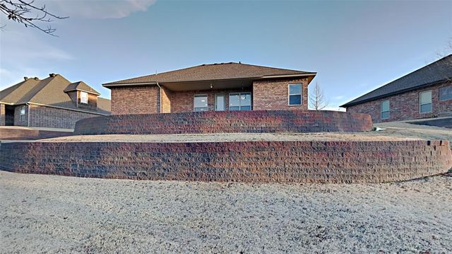 2613 Green Canyon Drive, Edmond, OK 73013
