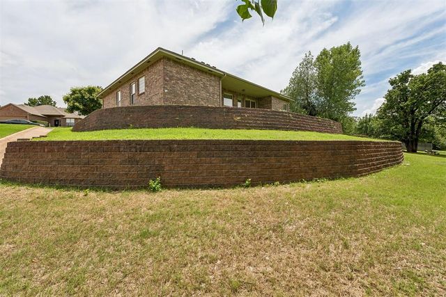 2613 Green Canyon Drive, Edmond, OK 73013