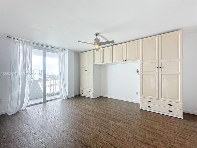 7133 Bay Dr 705, Miami Beach, FL 33141