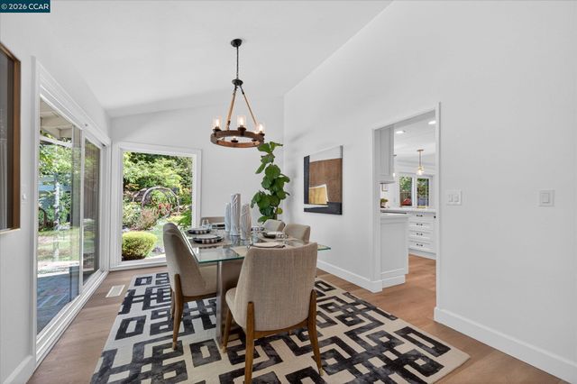 228 Royal Saint Ct, Danville, CA 94526