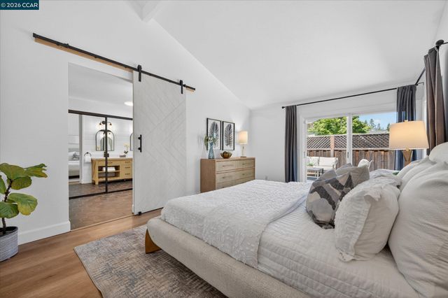 228 Royal Saint Ct, Danville, CA 94526