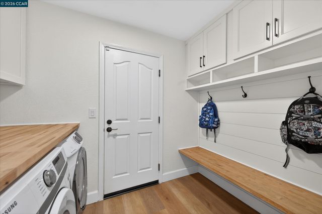 228 Royal Saint Ct, Danville, CA 94526