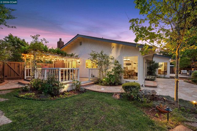 228 Royal Saint Ct, Danville, CA 94526